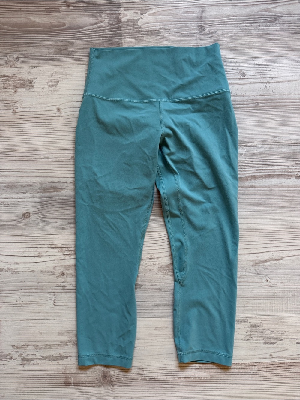 🍋Lululemon Align High-Rise Crop 21", Size 6